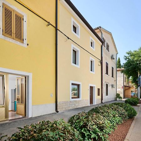 Apartman Ema Novigrad Istria Exterior foto